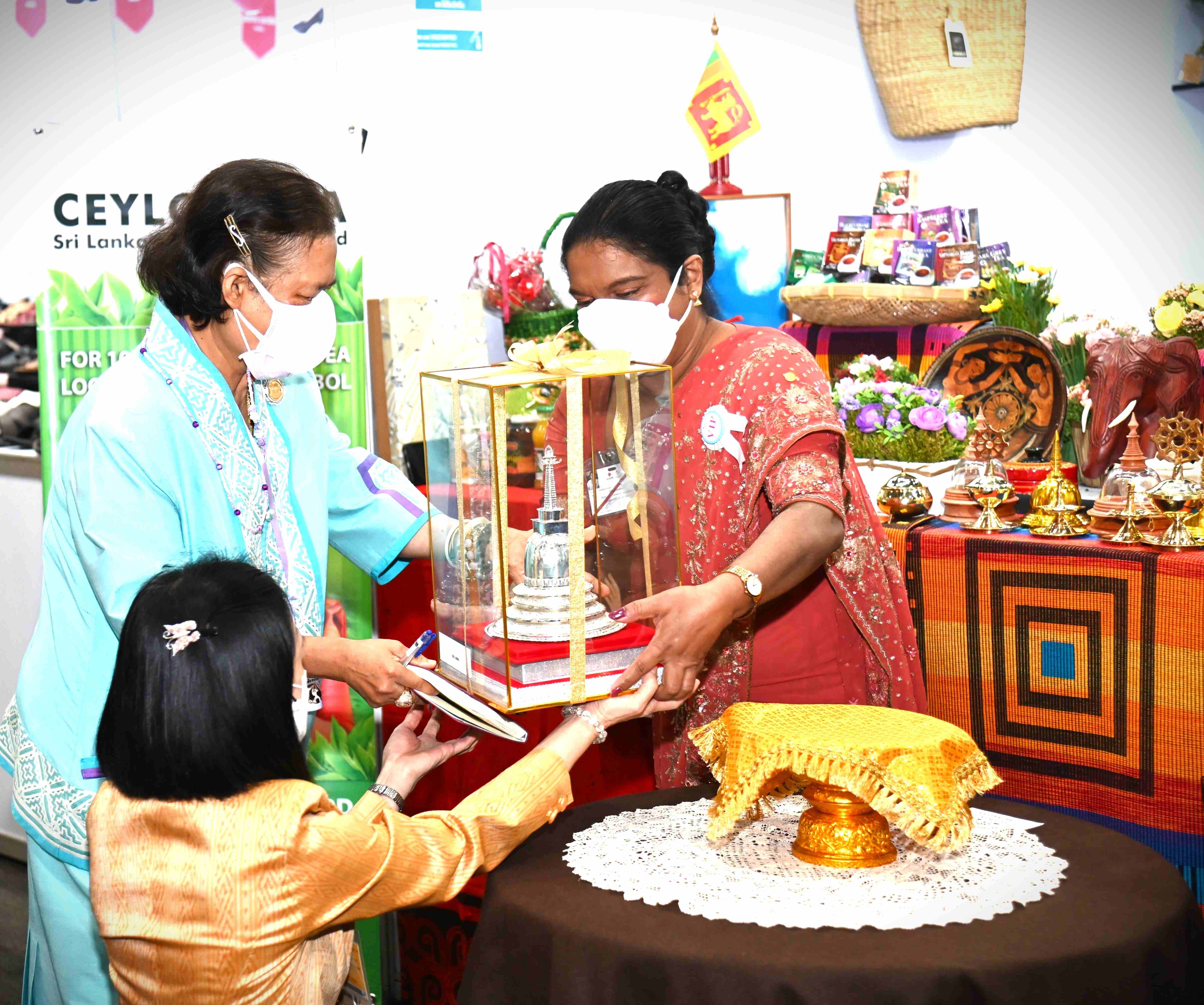 Sri Lanka receives high demand for its’ unique traditional products at the 55th Diplomatic Red Cross Bazaar in Bangkok, Thailand