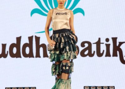 Sri Lanka’s fashion designer, Darshi Keerthisena is now presenting her Thai silk collection from her brand, BUDDHI BATIKS.