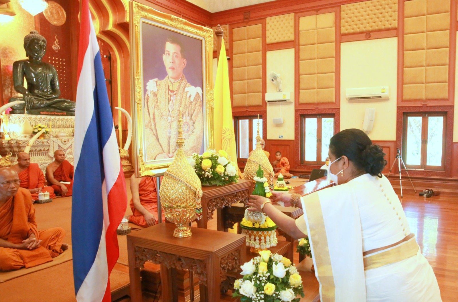 Sri Lanka novice ordination Ceremony to honour and offer Royal merit to His Majesty the King Bhumibol Adulyadej Phra Vajra Klao Chao Yu Hua of the Kingdom of Thailand