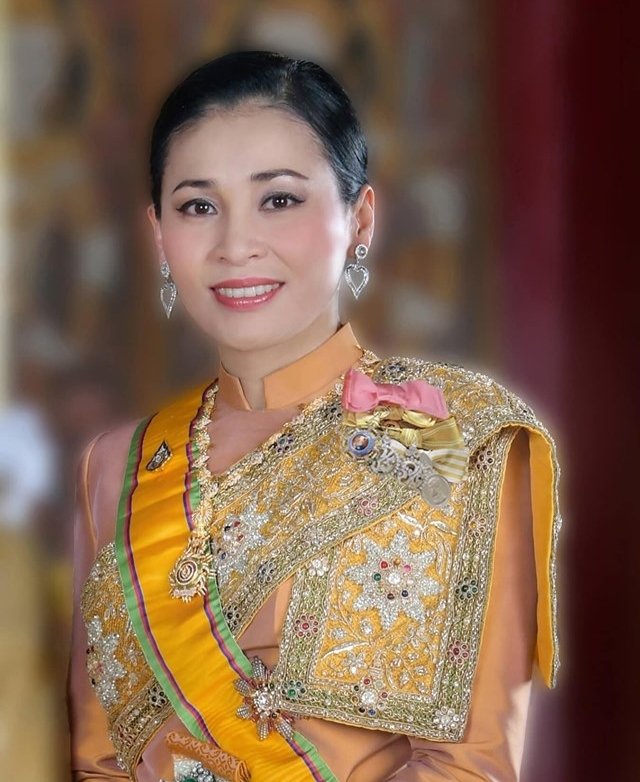 The Embassy of Sri Lanka to Thailand joins with the people of the Kingdom of Thailand  extending our warmest wishes on the Joyous occasion of 44th  Birthday Anniversary of Her  Majesty Queen Suthida Bajrasudhabimalalakshana on 3rd June 2022.