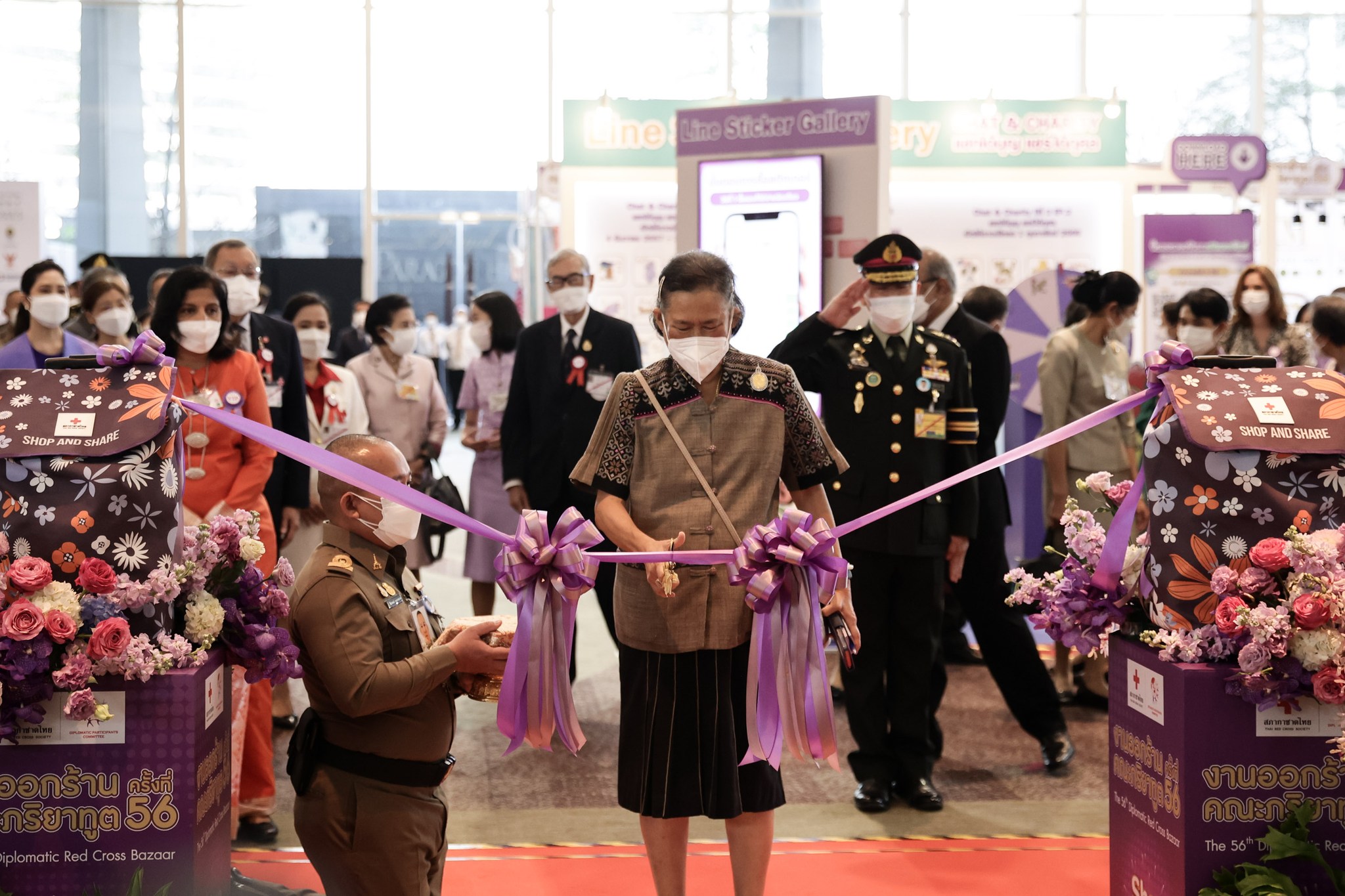 Her Royal Highness Princess Maha Chakri Sirindhorn opened the 56th Diplomatic Wife Fair.