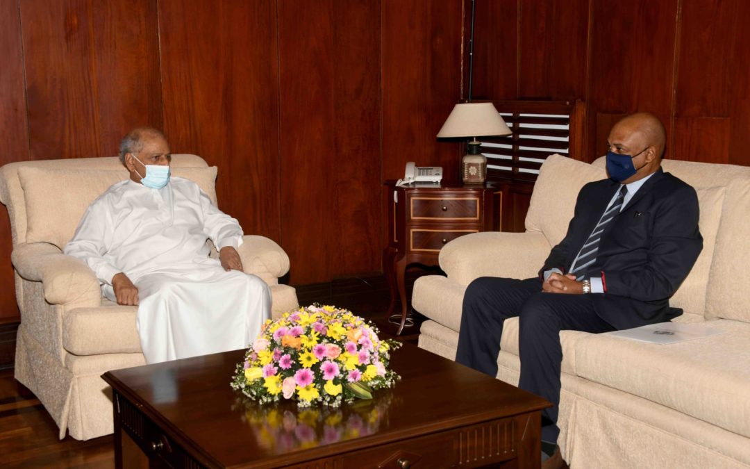 Foreign Minister Dinesh Gunawardena assures the early resumption of medical tourism for Seychellois