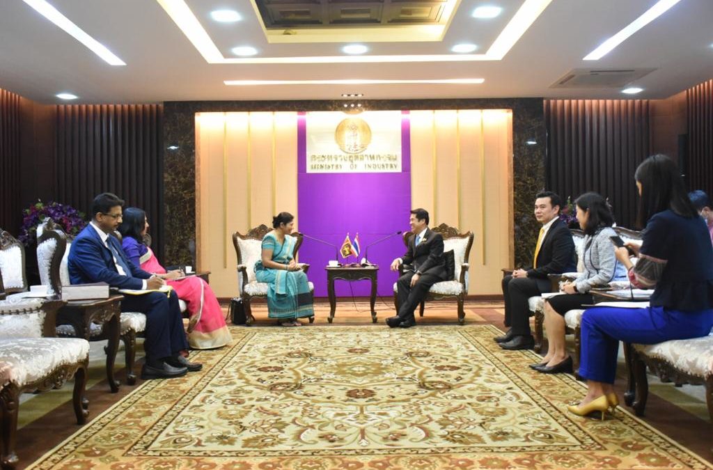 Thai Industries Minister extends support for promoting closer ties between the Thai-Sri Lanka private sectors.