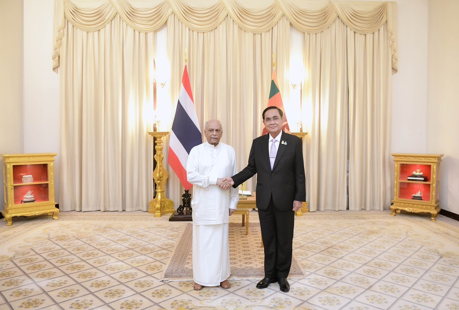 Prime Minister of the Kingdom of Thailand welcomes Sri Lankan Premier