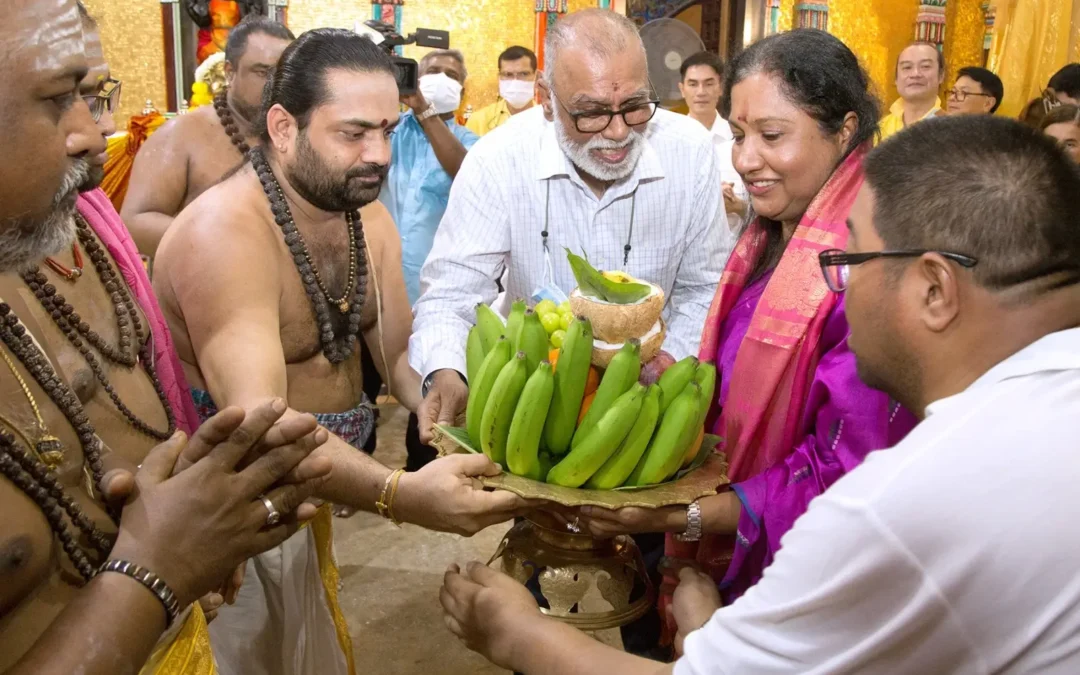 Ambassador of Sri Lanka Attends Navaratri Pooja at Maha Mari Amman Hindu Temple in Bangkok