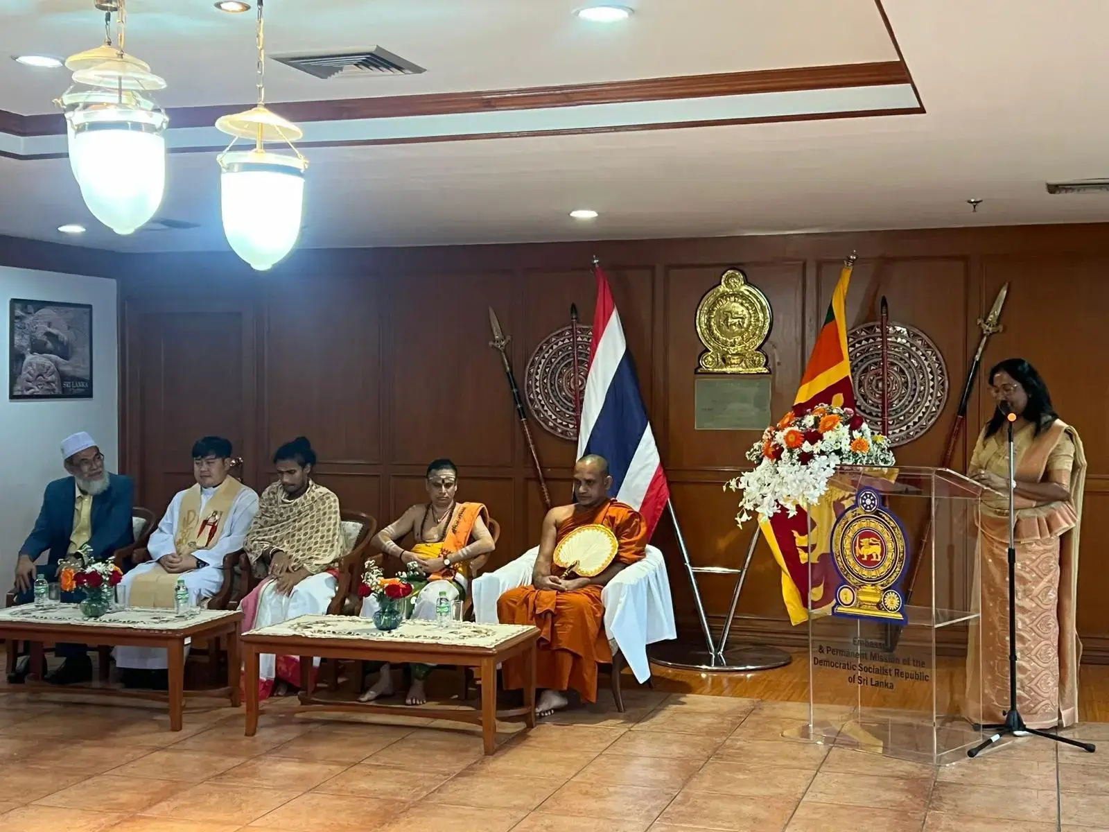 Sri Lanka Ambassador To Thailand Meets Diaspora After Presenting Letter Of Credence To His Majesty The King Of Thailand