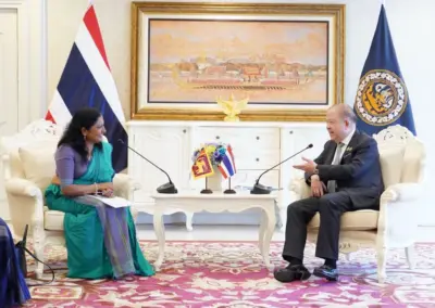 Ambassador of Sri Lanka meets the Minister of Commerce of Thailand