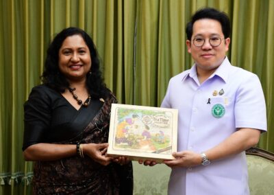 Sri Lankan Ambassador Meets Thai Minister of Public Health